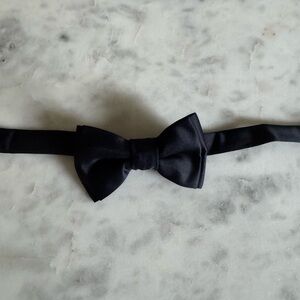 NEW Boys Satin Black Bow Tie